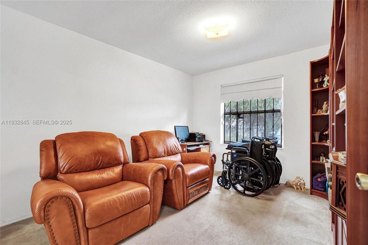 19110 NW 32nd Ave, Miami Gardens, FL 33056 Photo