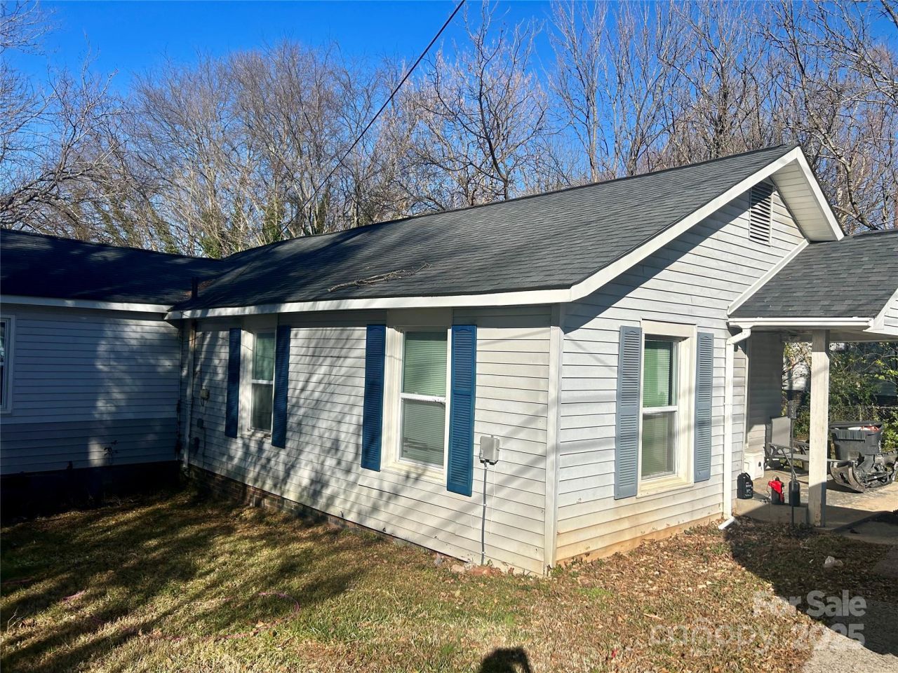 306 Valley Street, Stanley, NC 28164 Main Photo