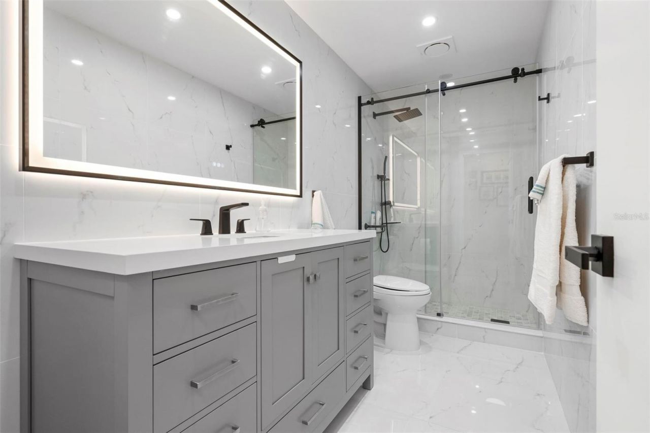 3875 Catalina Drive, Bradenton, FL 34210 Photo