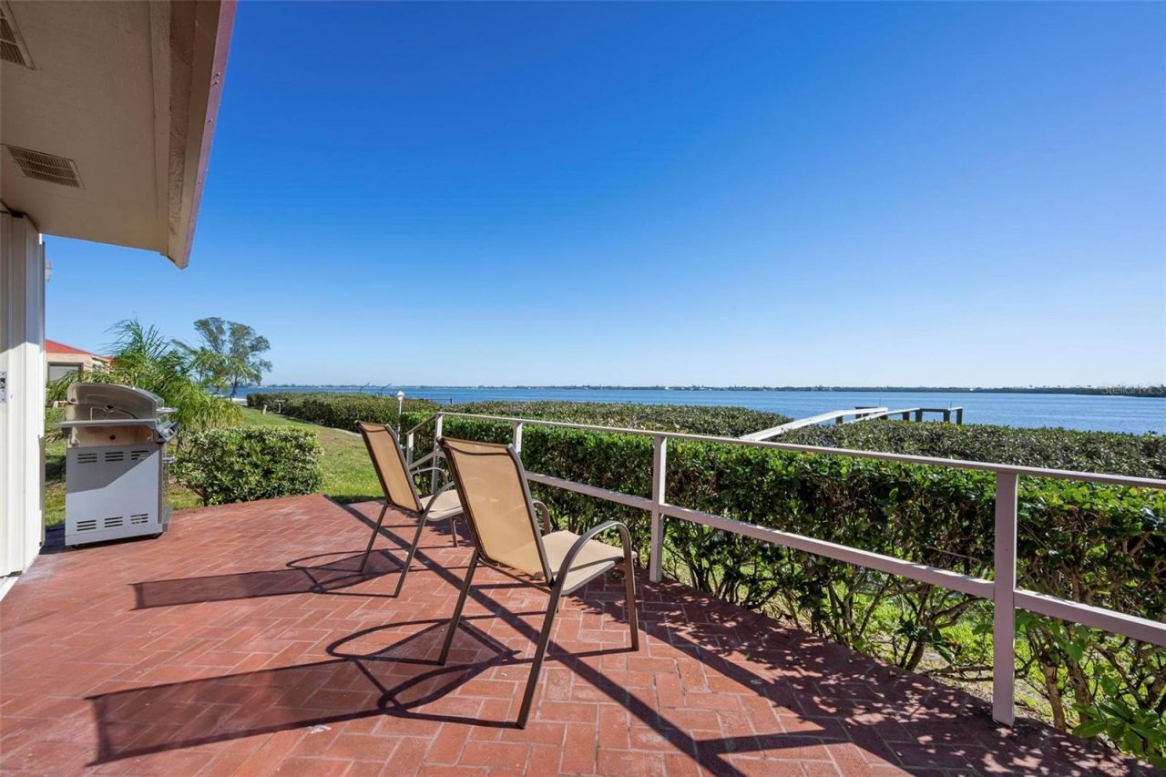 3875 Catalina Drive, Bradenton, FL 34210 Photo