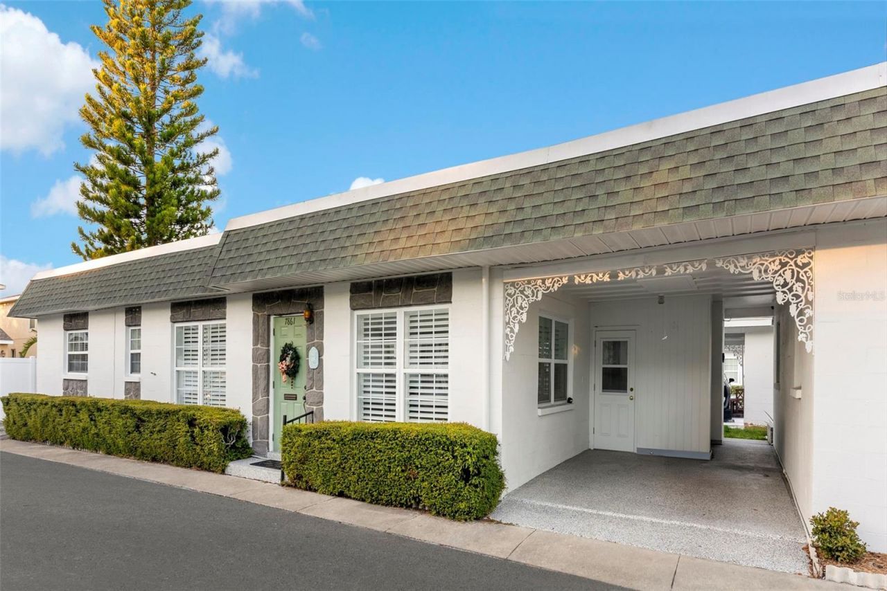 7861 38th Terrace N, Saint Petersburg, FL 33709 Photo