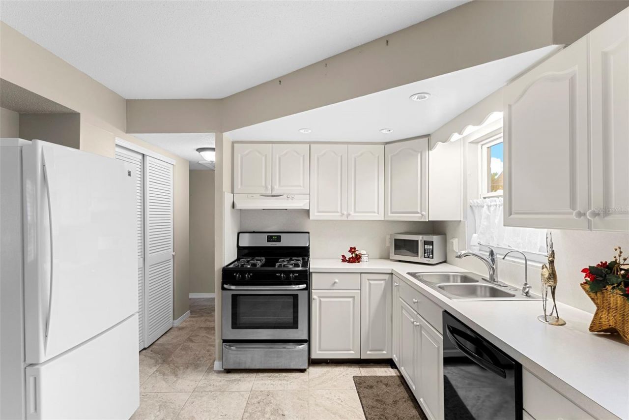 7861 38th Terrace N, Saint Petersburg, FL 33709 Photo