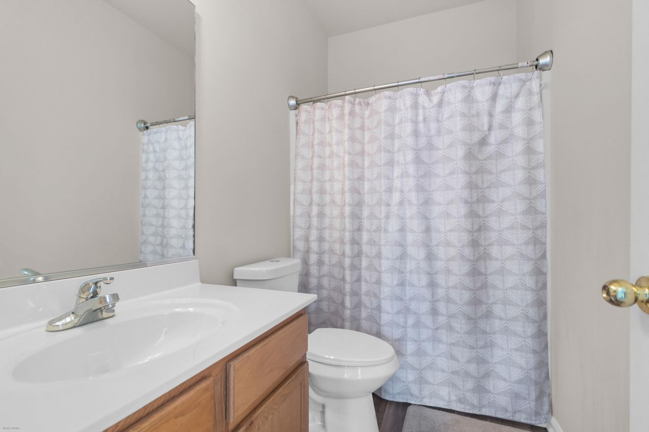 113 Amaranth Avenue Photo 25