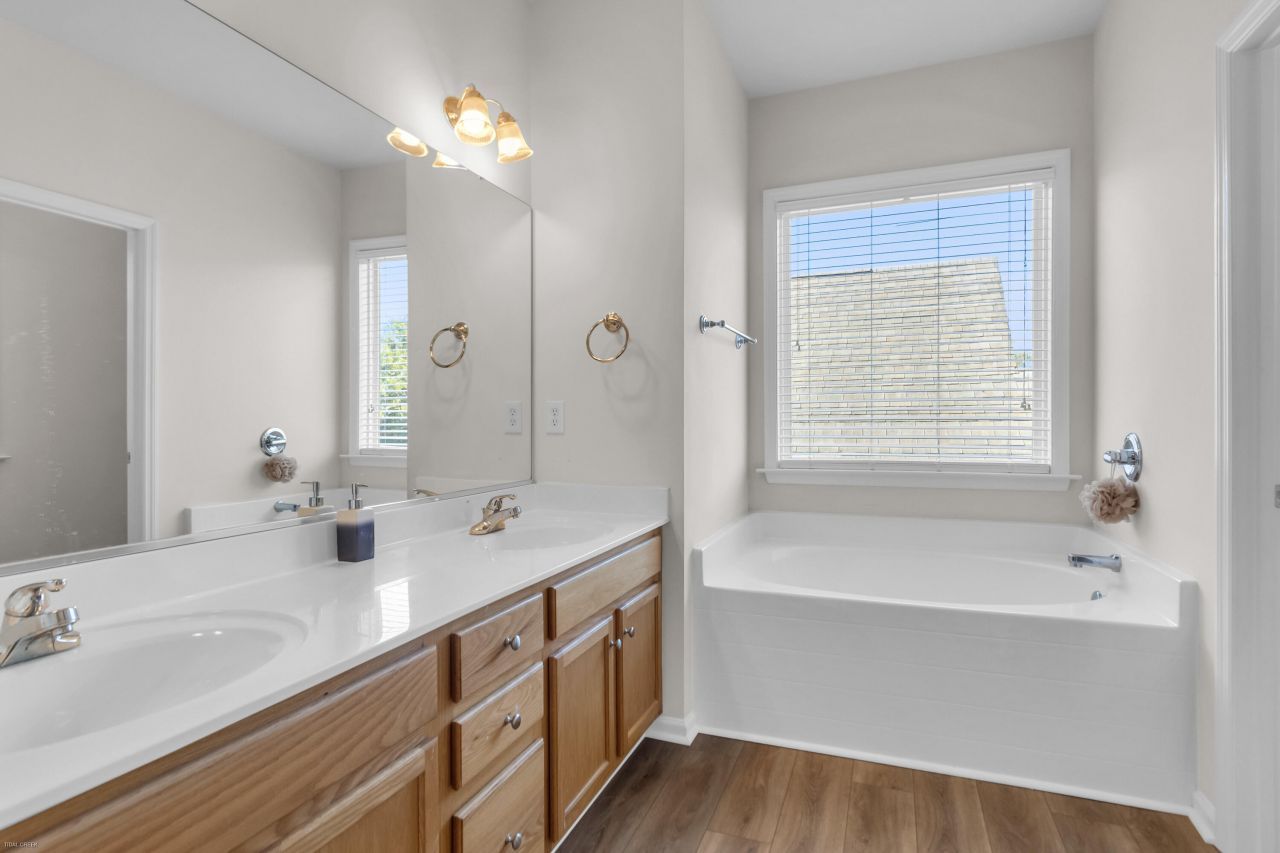 113 Amaranth Avenue Photo 30