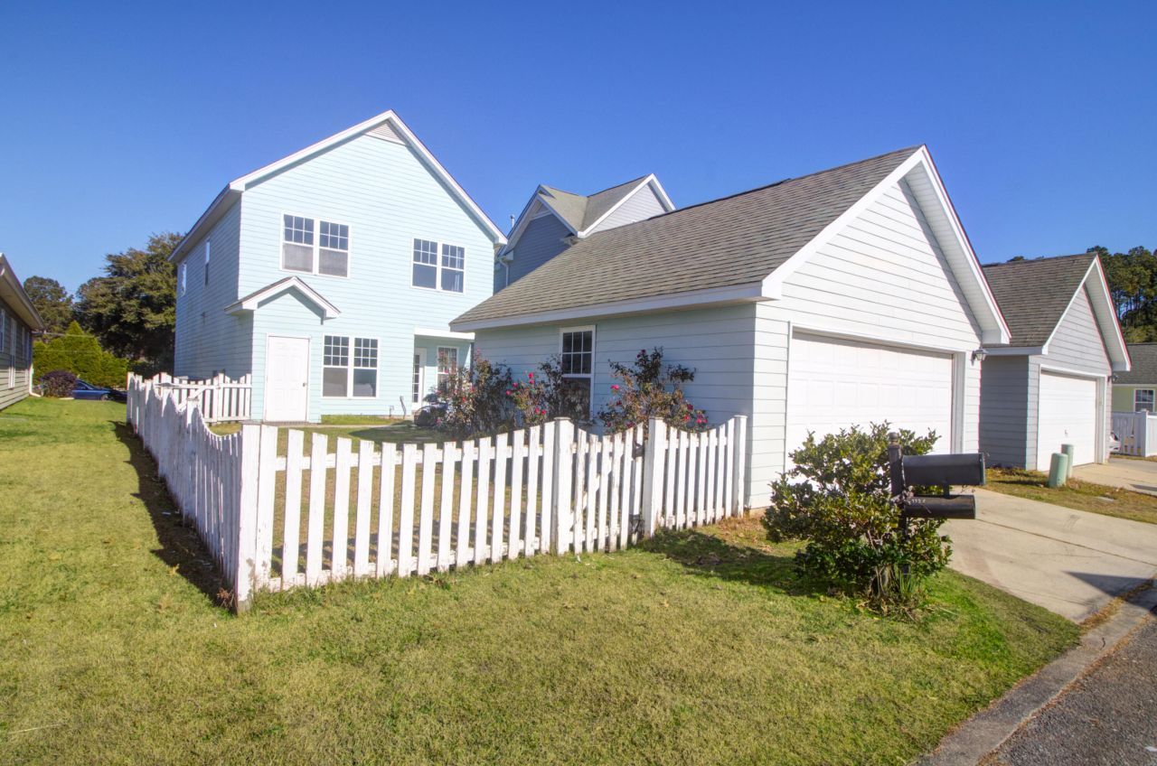 113 Amaranth Avenue Photo 35