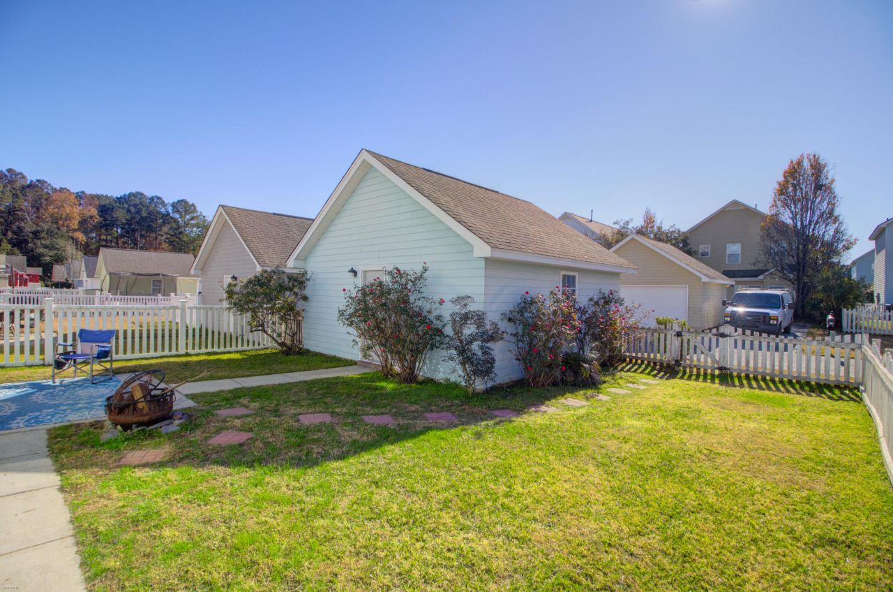 113 Amaranth Avenue Photo 38