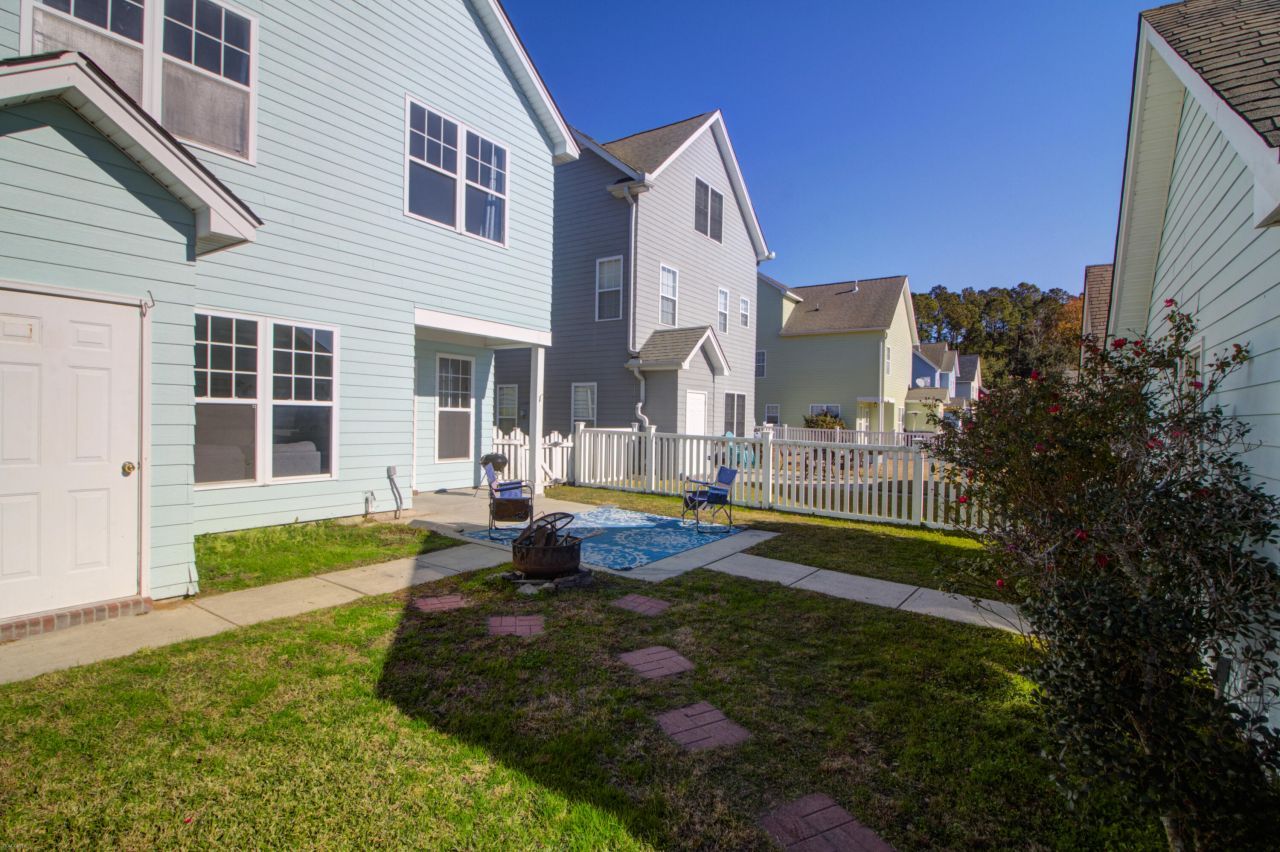 113 Amaranth Avenue Photo 41