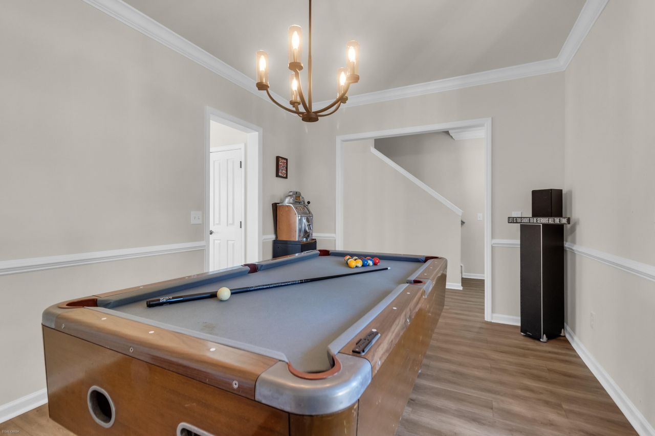 113 Amaranth Avenue Photo 8