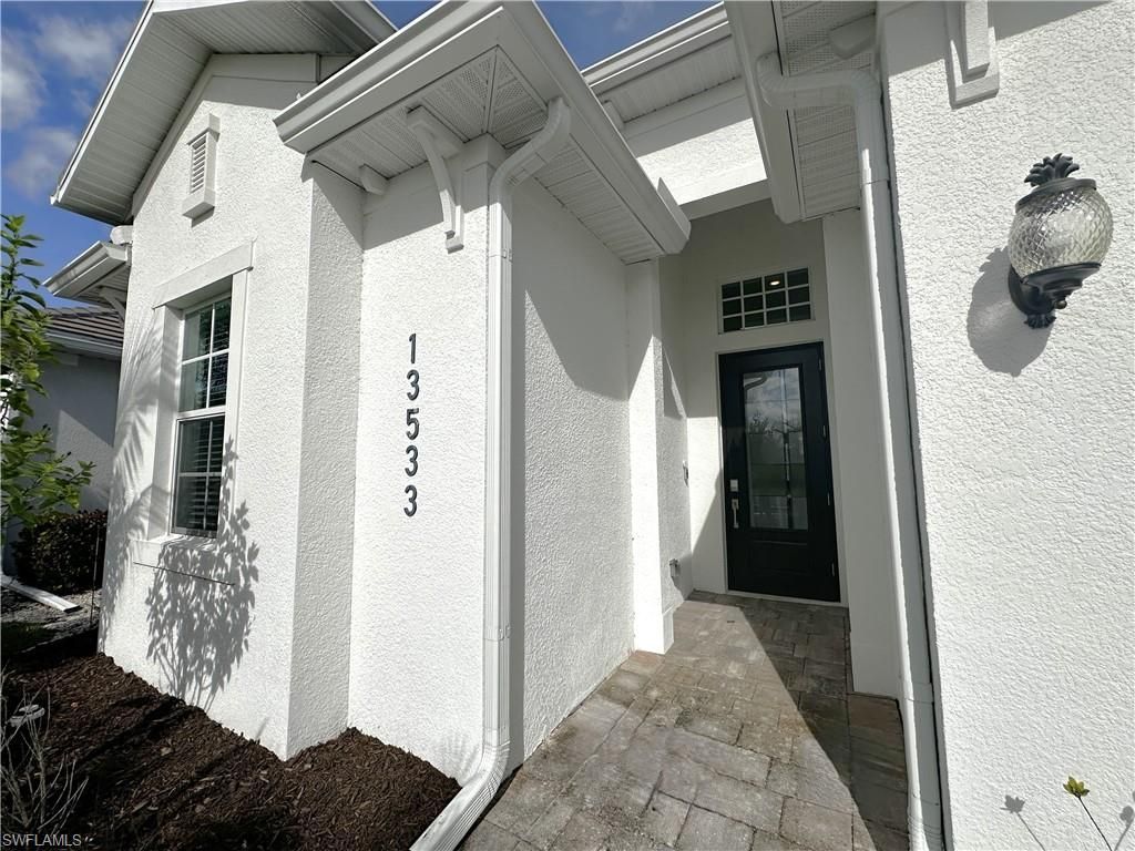 13533 Blue Bay Cir, Fort Myers, FL 33913 Photo