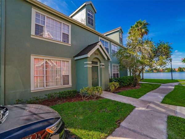 9028 LAKE CHASE ISLAND WAY, TAMPA, FL 33626