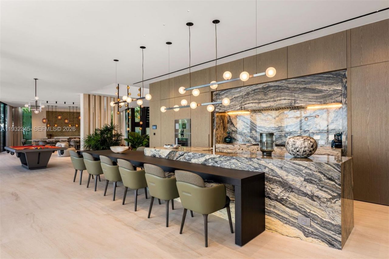 1413 N Venetian Way, Miami, FL 33139 Photo