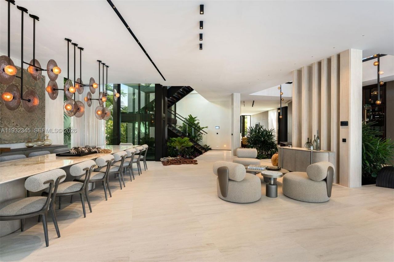 1413 N Venetian Way, Miami, FL 33139 Photo