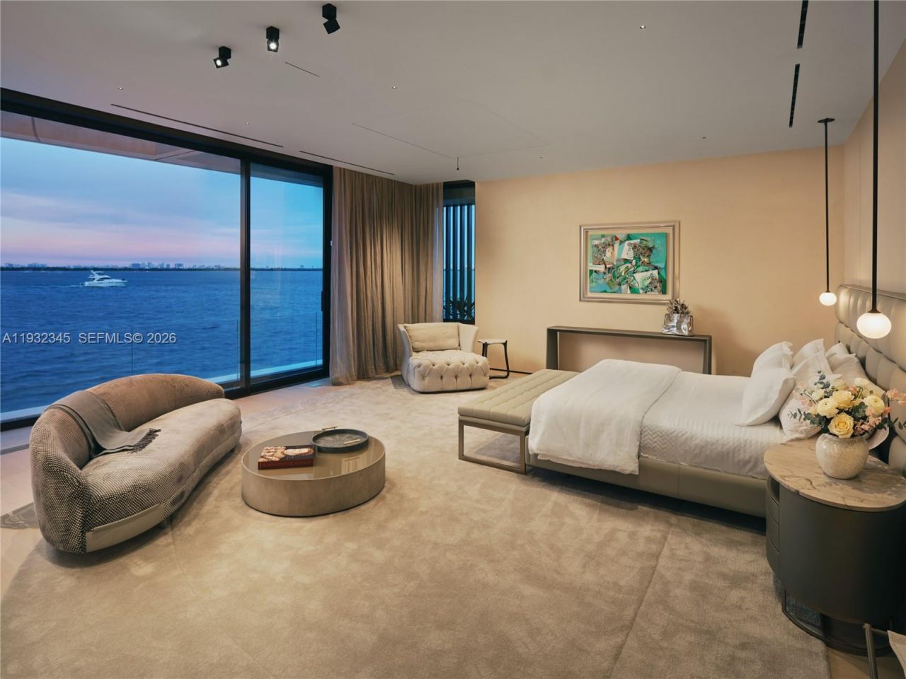 1413 N Venetian Way, Miami, FL 33139 Photo