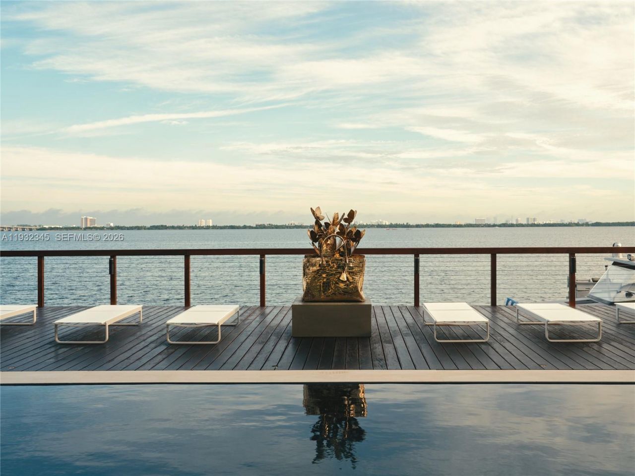 1413 N Venetian Way, Miami, FL 33139 Photo