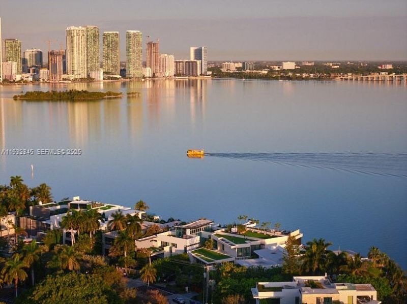 1413 N Venetian Way, Miami, FL 33139 Photo