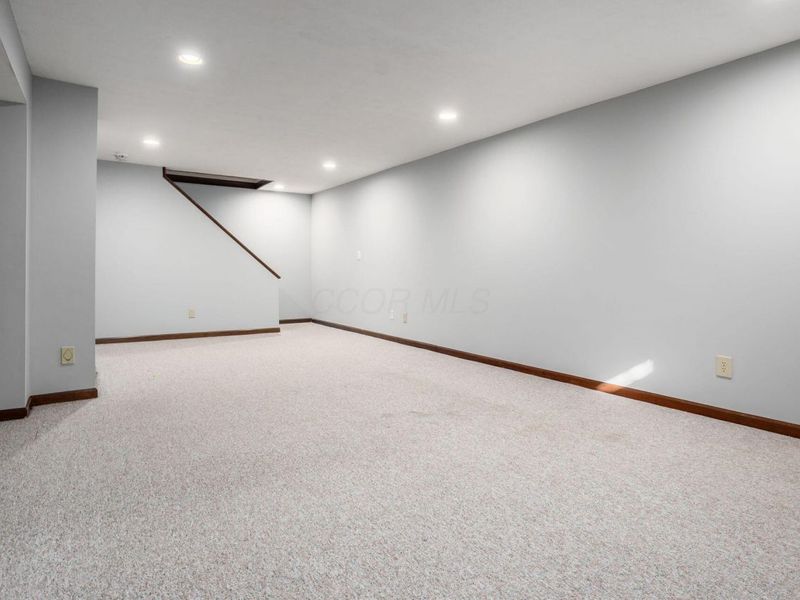 5690 Duddingston Drive, Dublin, OH 43017 Photo 30