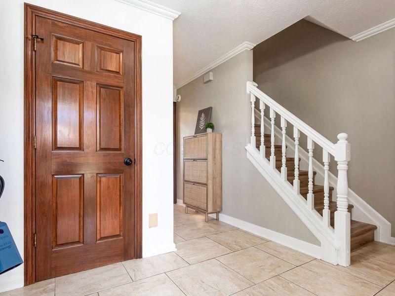 5690 Duddingston Drive, Dublin, OH 43017 Photo 9