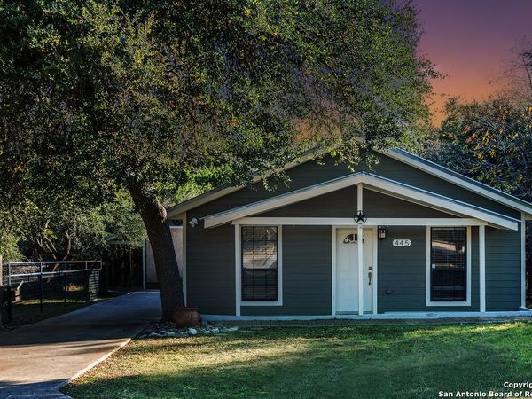 445 Scenic Hills, Canyon Lake, TX 78133