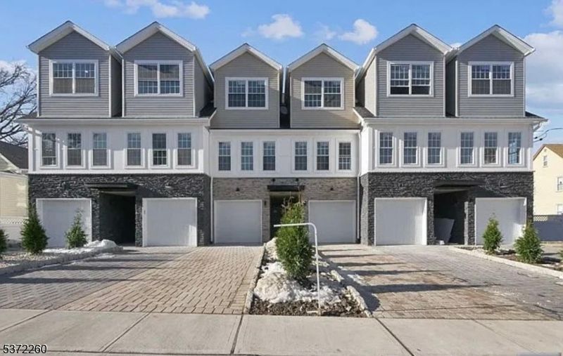 93 Prospect St, Garfield, NJ 07026 Main Photo