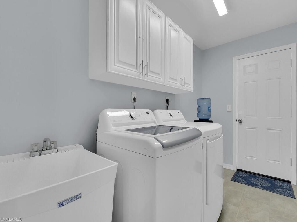 800 El Dorado Pkwy W, Cape Coral, FL 33914 Photo