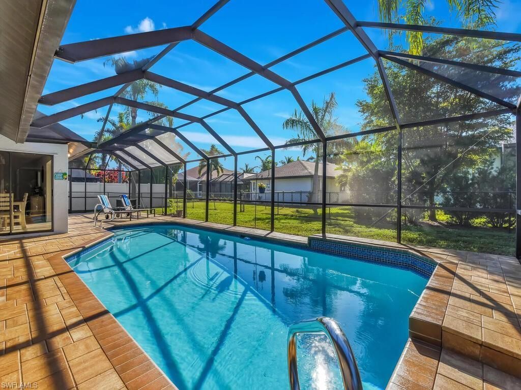 800 El Dorado Pkwy W, Cape Coral, FL 33914 Photo