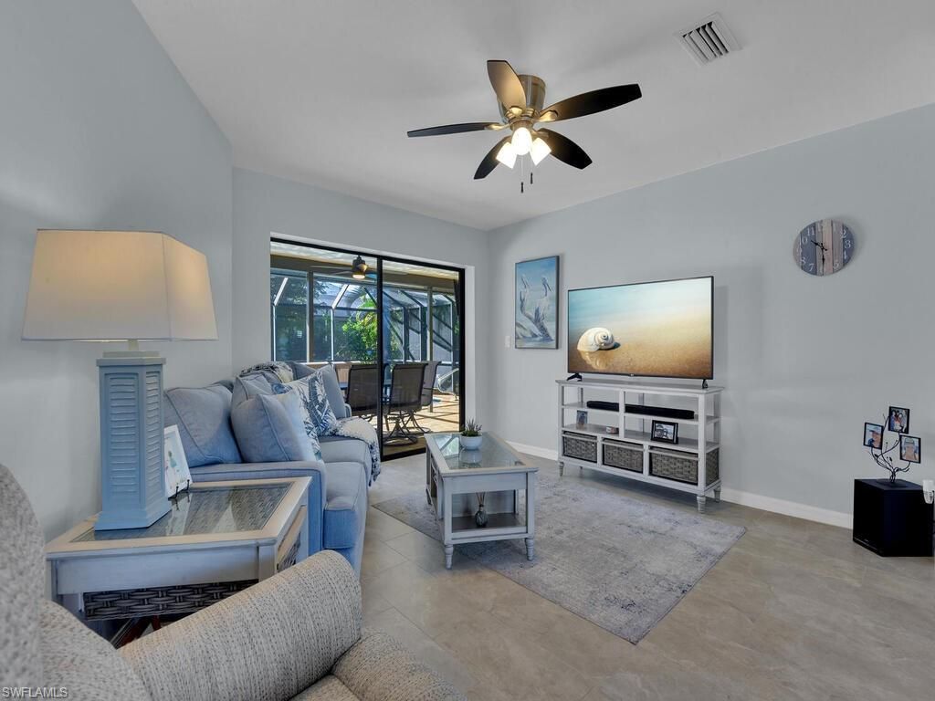 800 El Dorado Pkwy W, Cape Coral, FL 33914 Photo