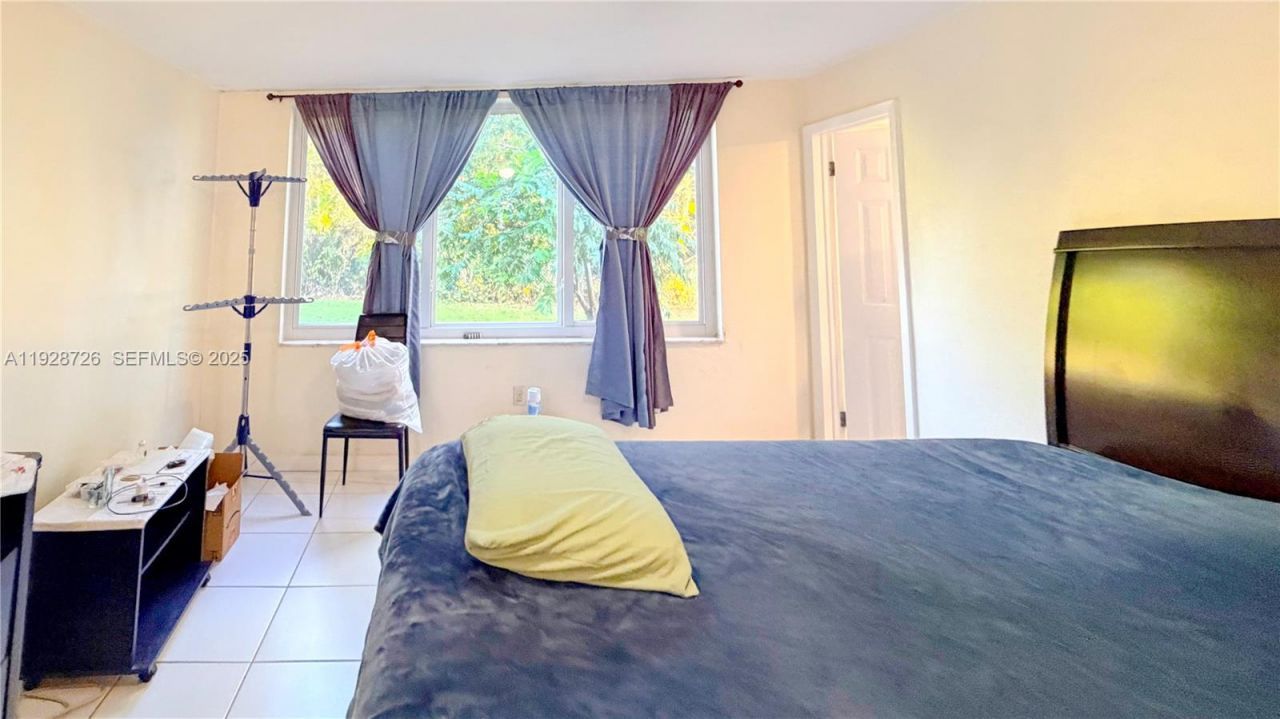 1101 NE 191st St , Unit H108, Miami, FL 33179 Photo