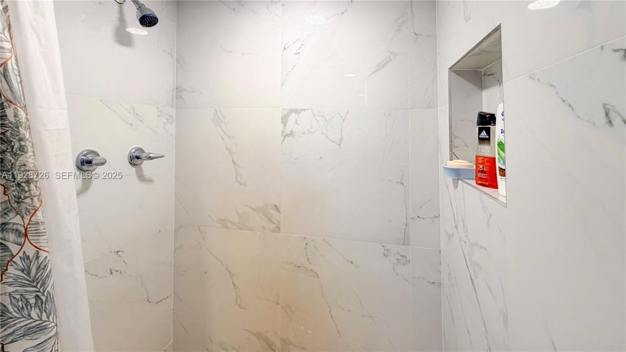 1101 NE 191st St , Unit H108, Miami, FL 33179 Photo