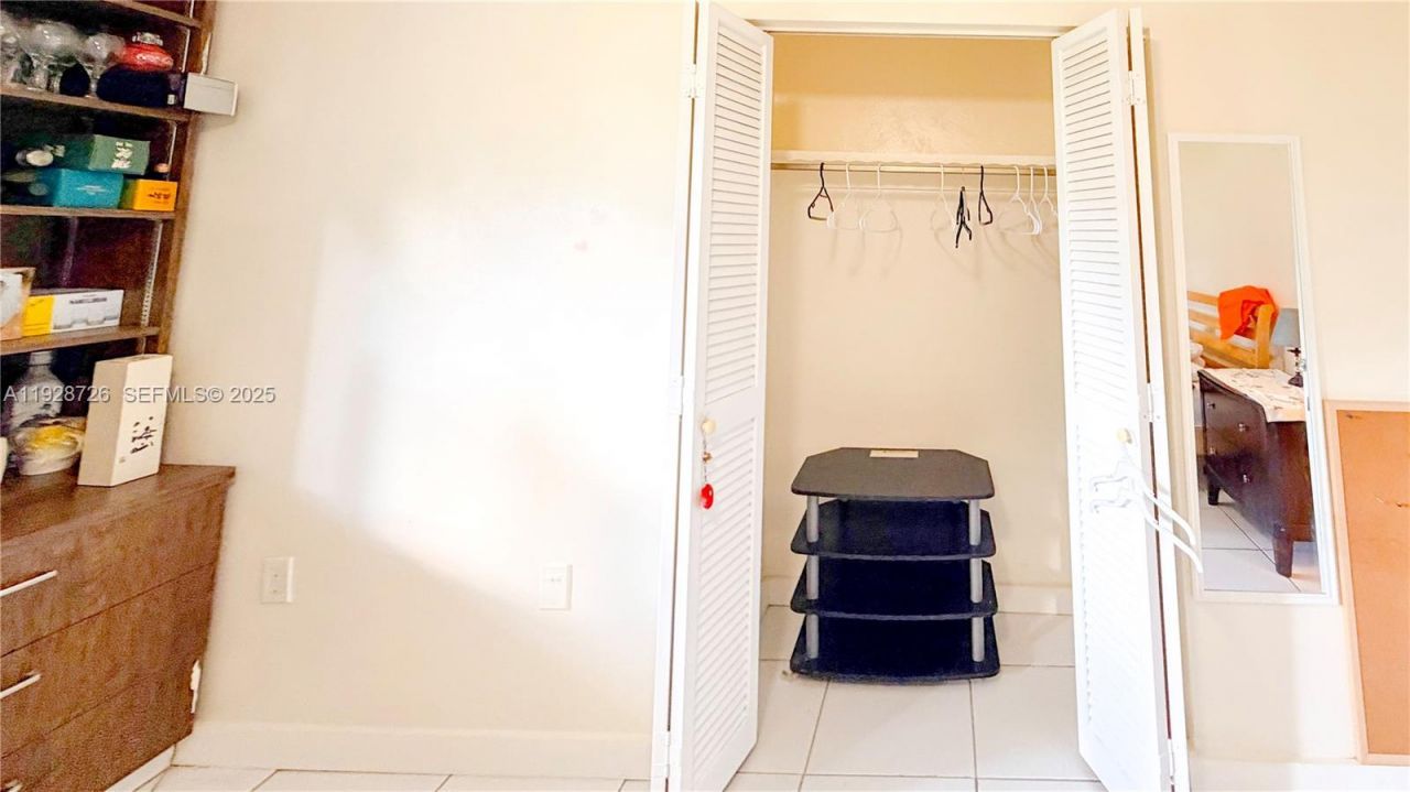 1101 NE 191st St , Unit H108, Miami, FL 33179 Photo