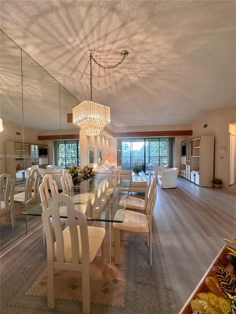 7472 La Paz Blvd , Unit 301, Boca Raton, FL 33433 Photo