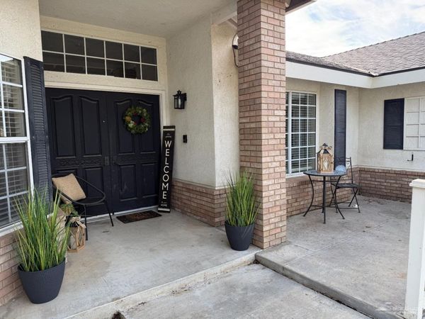 9309 Foxglen Court, Bakersfield, CA 93312
