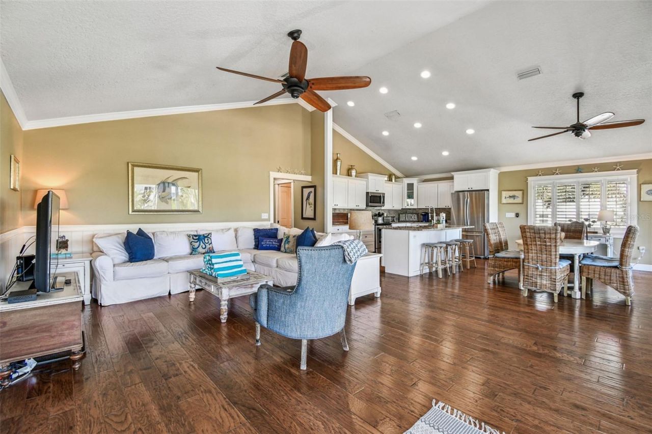 612 Fern Street, Anna Maria, FL 34216 Photo