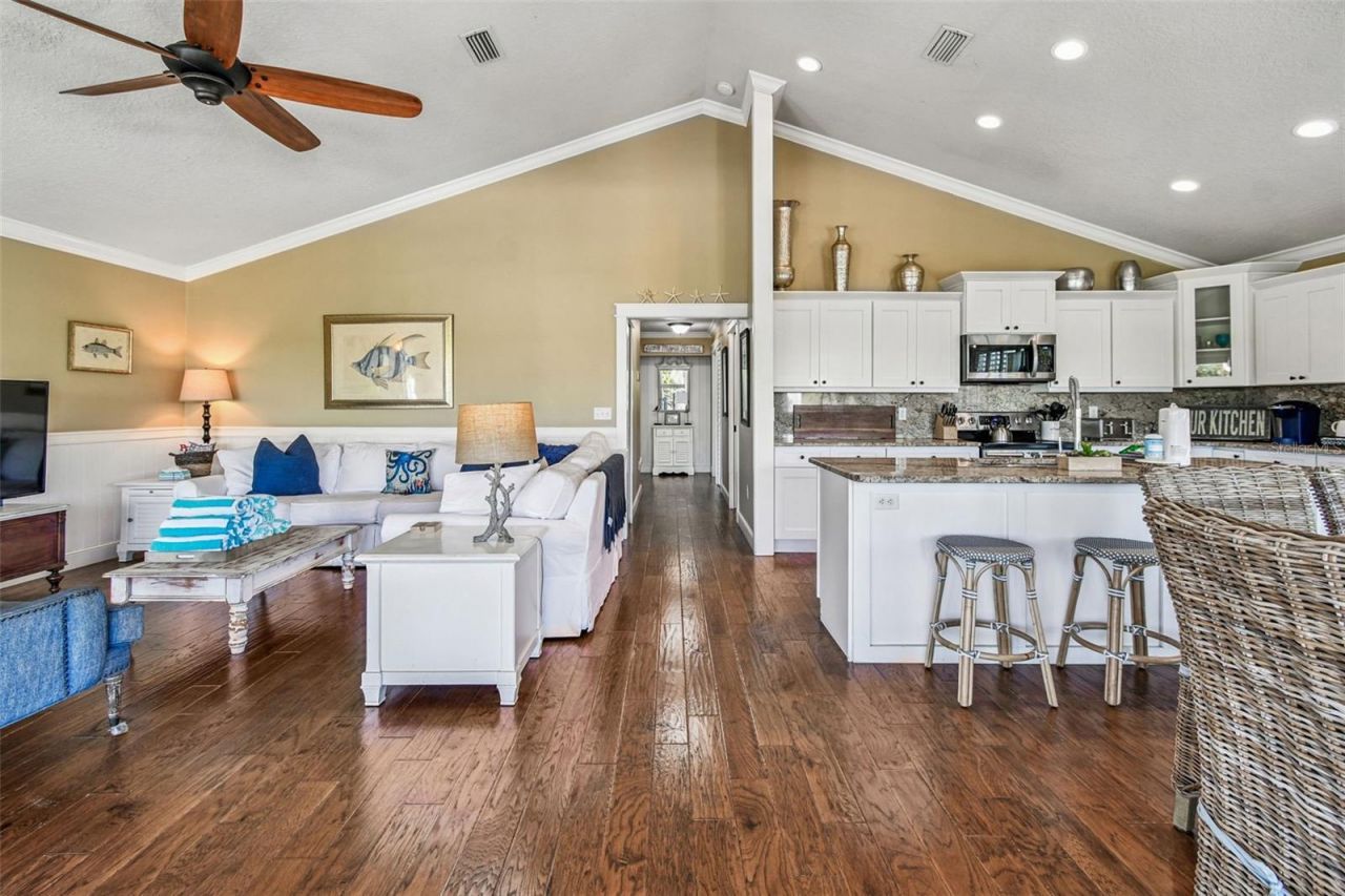 612 Fern Street, Anna Maria, FL 34216 Photo