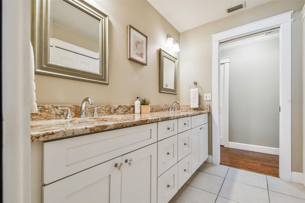 612 Fern Street, Anna Maria, FL 34216 Photo