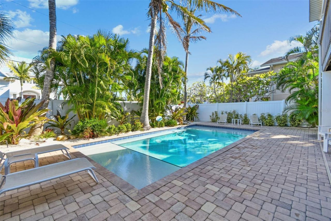 612 Fern Street, Anna Maria, FL 34216 Photo