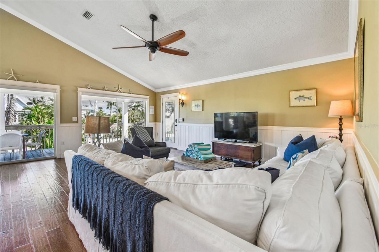 612 Fern Street, Anna Maria, FL 34216 Photo