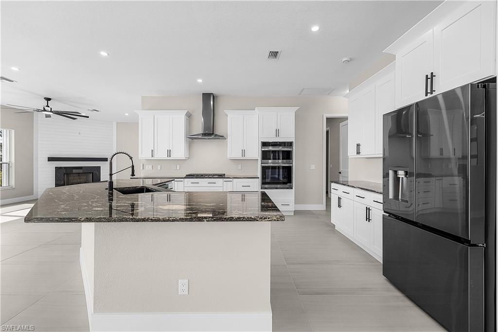 3302 NW 2nd Ter, Cape Coral, FL 33993 Photo