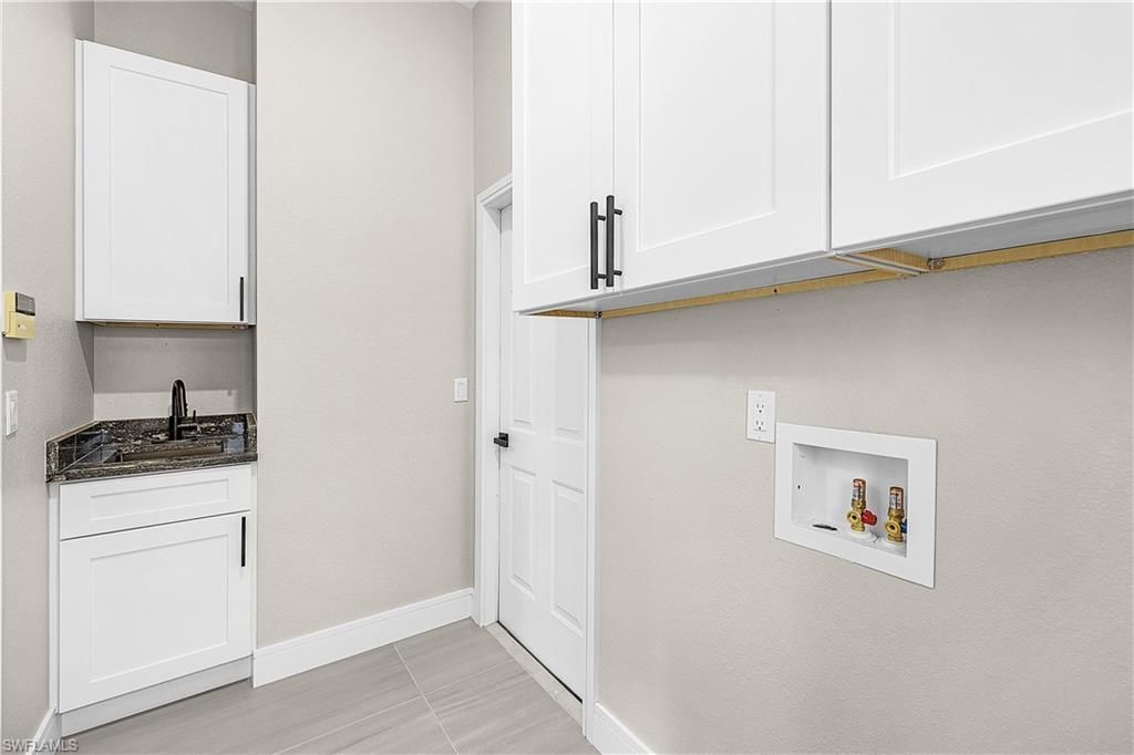 3302 NW 2nd Ter, Cape Coral, FL 33993 Photo
