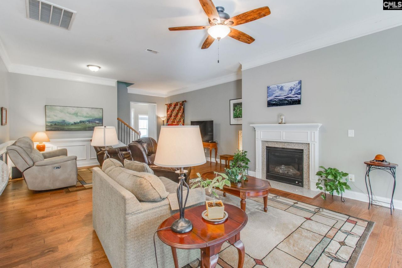 671 Scarlet Baby Drive Photo 9