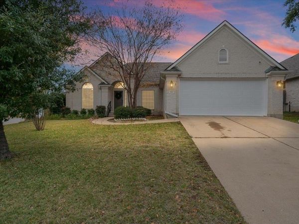 920 Savanna LN, Cedar Park, TX 78613