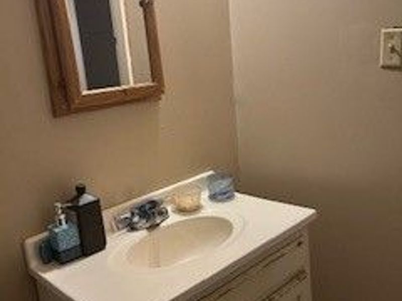 4106 E 142 Street, Cleveland, OH 44128 Photo 3
