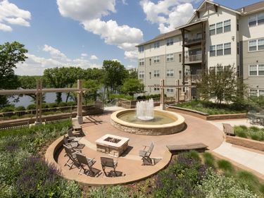 1900 Rush Lake Trail, Unit 110, New Brighton, MN 55112