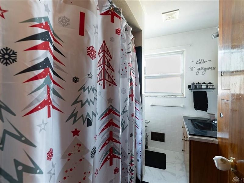 434 E Cottage Avenue, Dayton, OH 45449 Photo 16