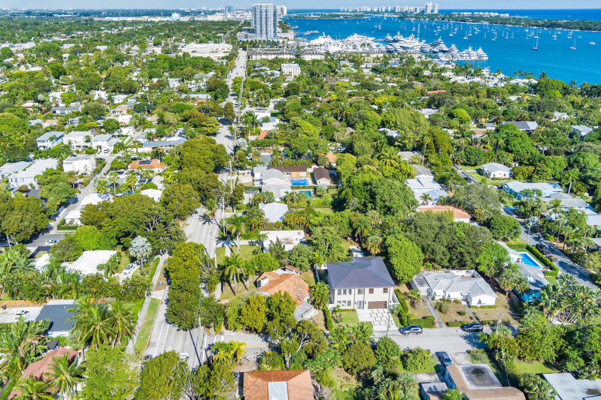 383 31st Court, West Palm Beach, FL 33407 Photo