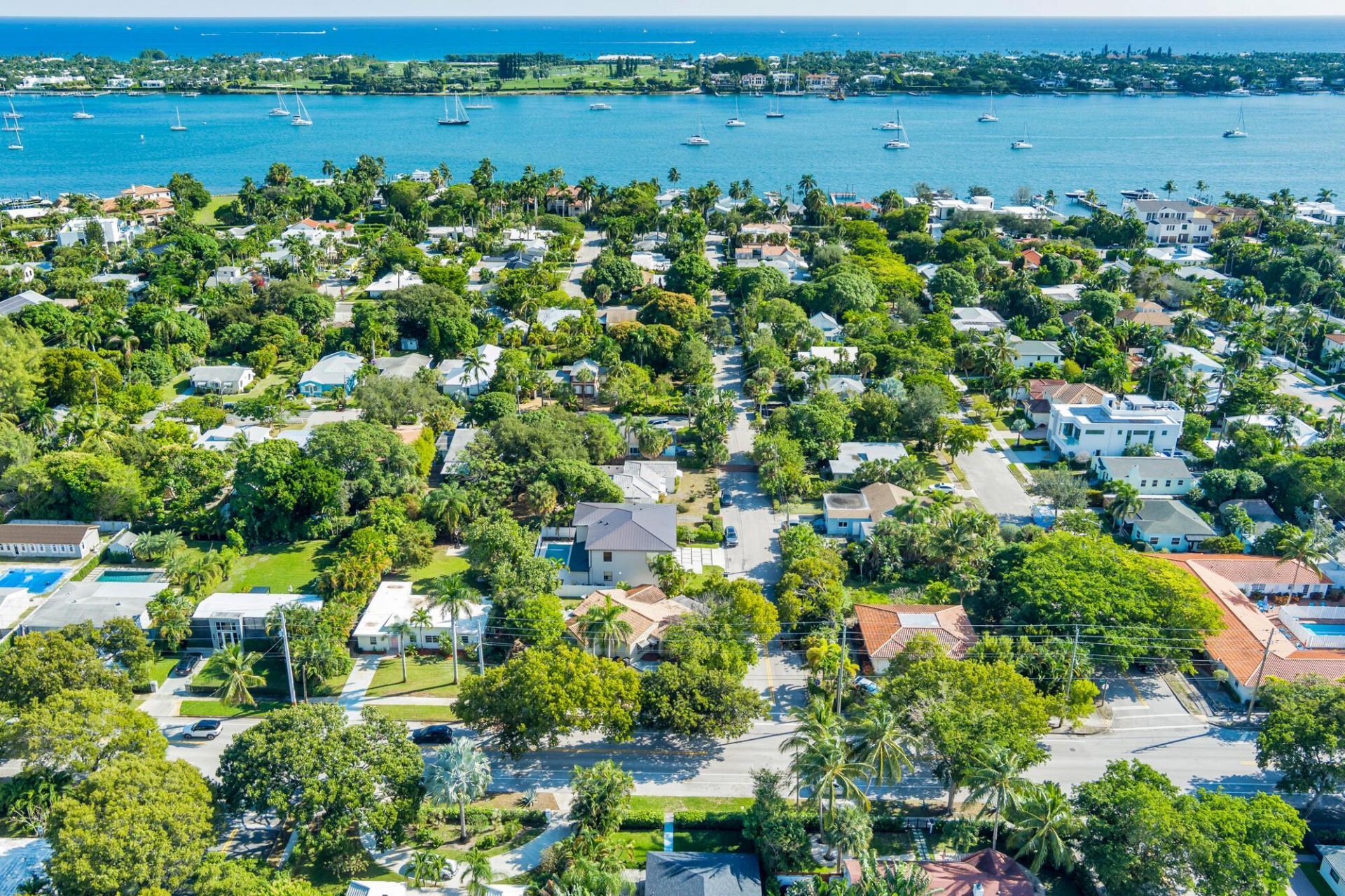 383 31st Court, West Palm Beach, FL 33407 Photo