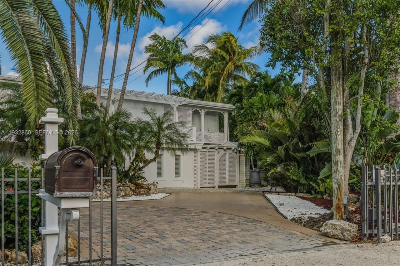 16 North Dr, Key Largo, FL 33037 Photo