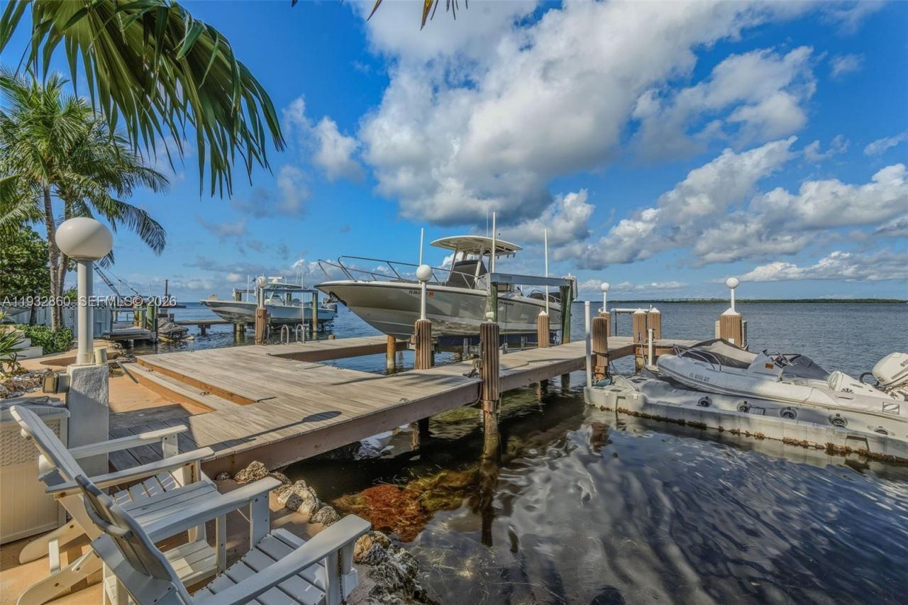 16 North Dr, Key Largo, FL 33037 Photo