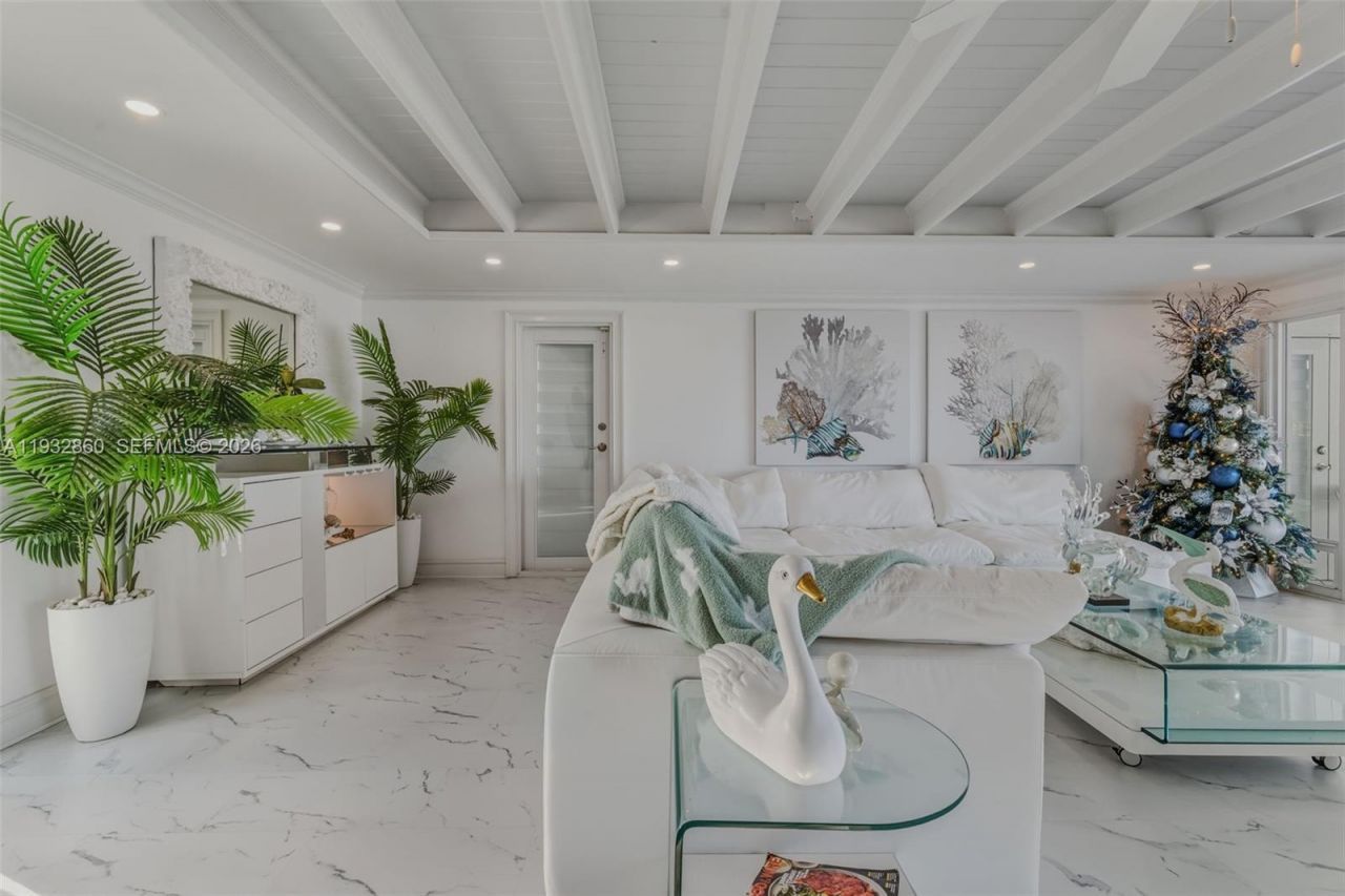 16 North Dr, Key Largo, FL 33037 Photo