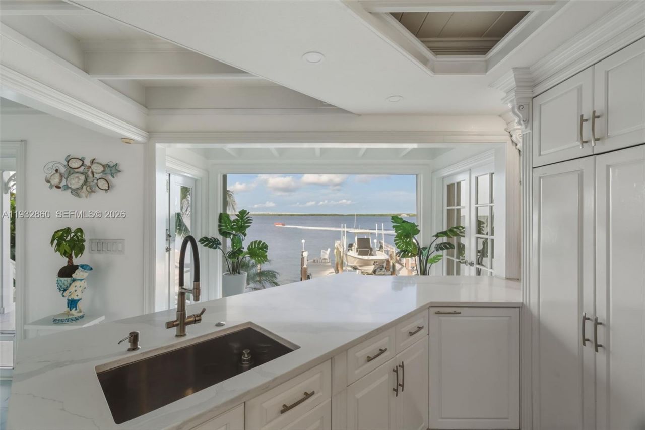 16 North Dr, Key Largo, FL 33037 Photo