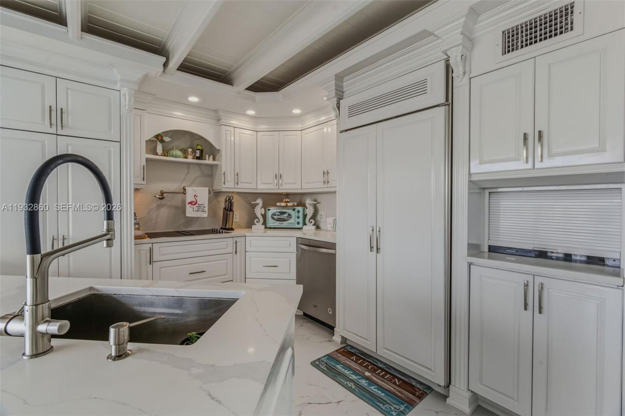 16 North Dr, Key Largo, FL 33037 Photo